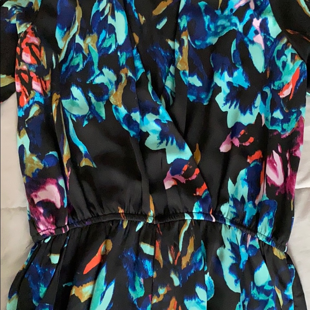 DesignLab multi-color romper - Picture 6 of 6